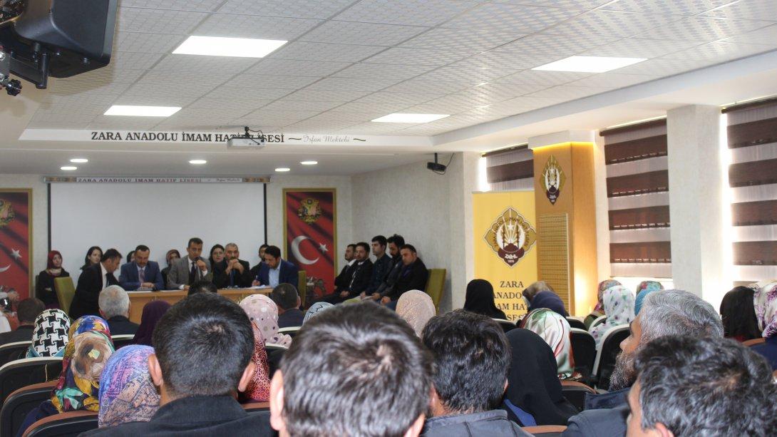 Anadolu İmam Hatip Lisesi okul aile birliği toplantısı Müdürümüz Sayın Ümit Ahmet KARAKUŞ'un katılımıyla gerçekleştirildi.