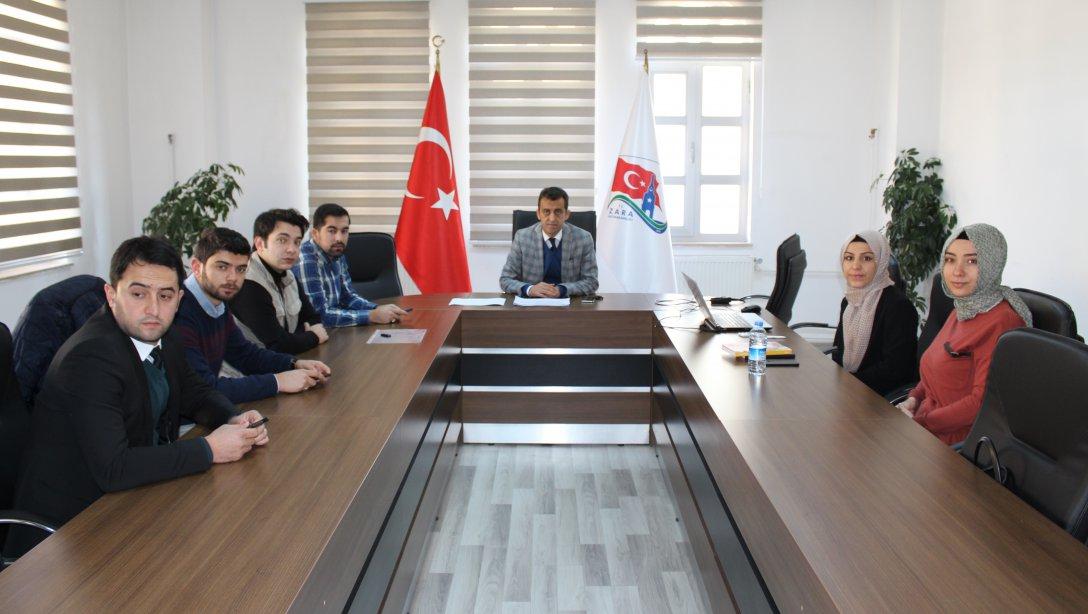 İlçe Milli Eğitim Müdürümüz Ümit Ahmet KARAKUŞ, 2023 Eğitim Vizyonu çerçevesinde gerçekleştirilecek olan Veli Çalıştayı için rehber öğretmenlerimizle bir araya geldi.